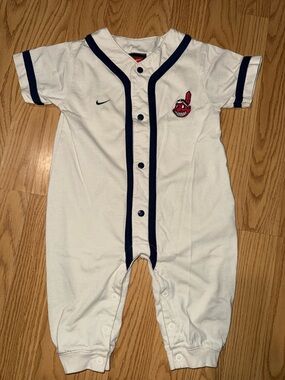 Nike Team Cleveland Indians Baby Romper 12M MLB Chief Wahoo Baseball One Piece